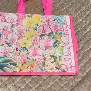 Small Lilly Pulitzer Vibrant Floral Tote